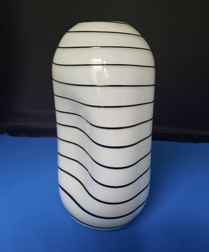 Tall vintage art glass vase - art, in