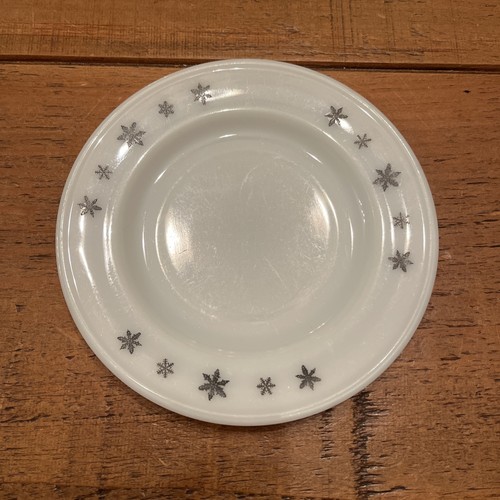 Vintage pyrex gaiety snowflake - vintage,