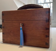 Vintage, Dovetailed Jewellery