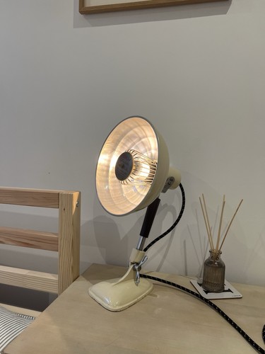Refurbished pifco heat lamp - pifco,
