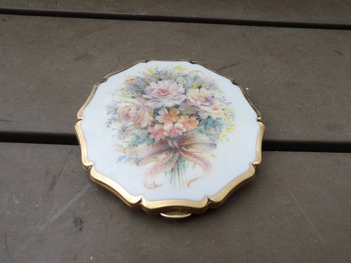 Vintage stratton compact - vintage,