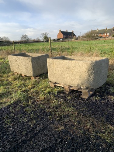 Pair cast stone - pair,