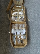 Hi Gear Picnic Bagpack for 4