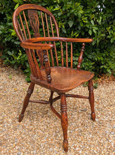19th Century Yew Wood Windsor Chair with Crinoline Stretcher