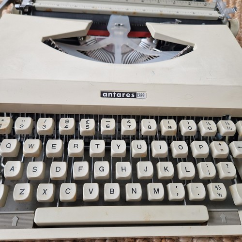 Antares capri typewriter - antares, typewriter/case