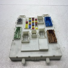 FUSE BOX  FORD FOCUS