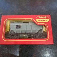 Triang R215 Bulk Grain Wagon
