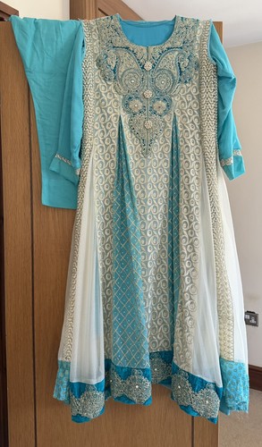 Pakistani partywear - pakistani,