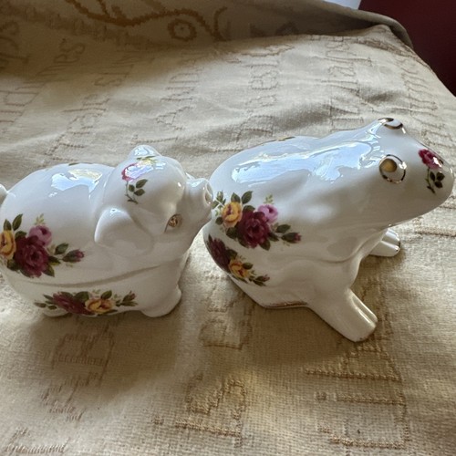 Bone china trinket - china,