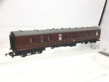 Hornby R4935 OO Gauge Harry Potter Hogwarts Mk1 BSK Coach 99723