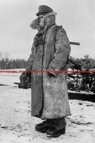 F028353 german paratrooper - f028353,