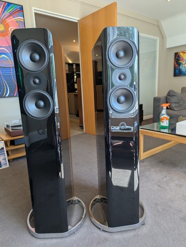 Acoustics concept 500 - q,