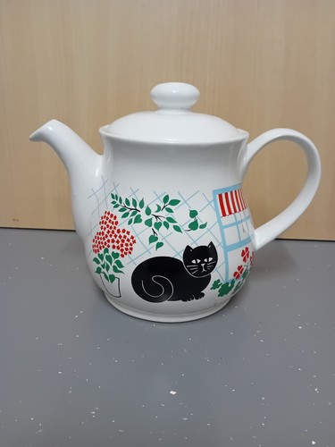 Vintage 1980s sadler - 1980s, cat