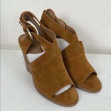 Marc Fisher Women’s 8 Suede