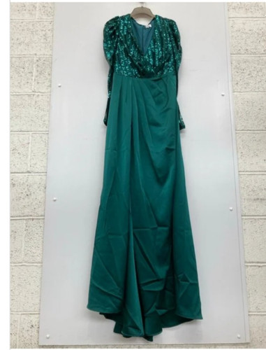 Bnwt virgos lounge isii - bnwt,
