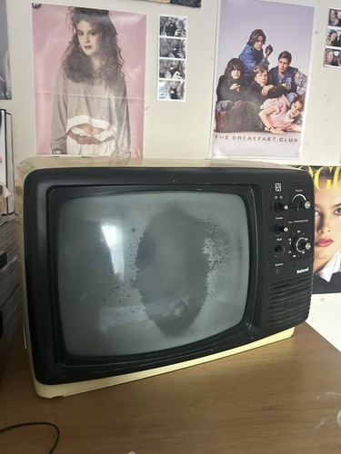 National 602gb portable tv - national,