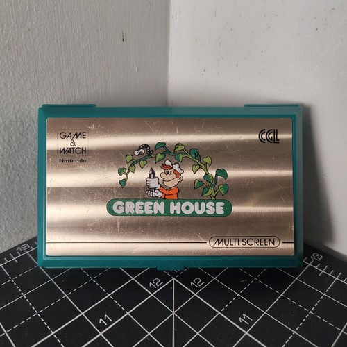 Nintendo game watch green - nintendo, &