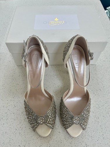 Emmy london bridal embellished - london,