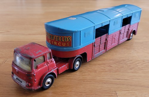 Vintage corgi major toys - major,