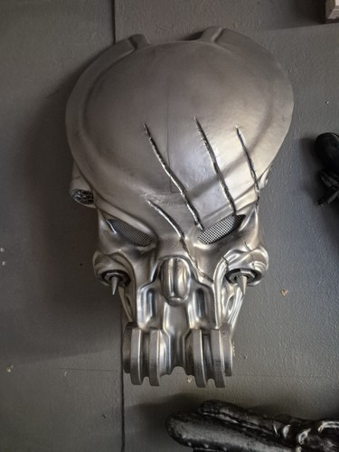 Predator life size - life, mask