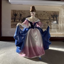 ROYAL DOULTON "SARA" IN