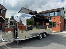 Type-Approved Catering Trailer Airstream Model Burger Pizza Trailer - 20ft 