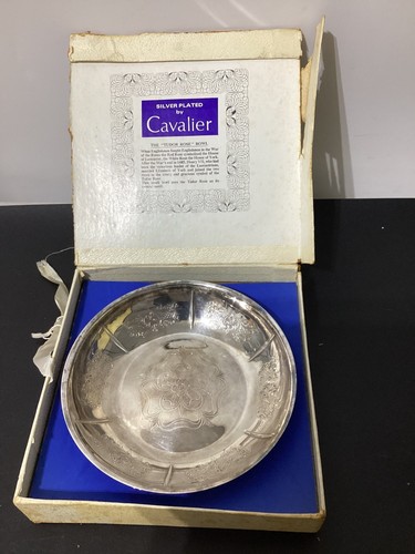 Vintage cavalier silver plate - cavalier,