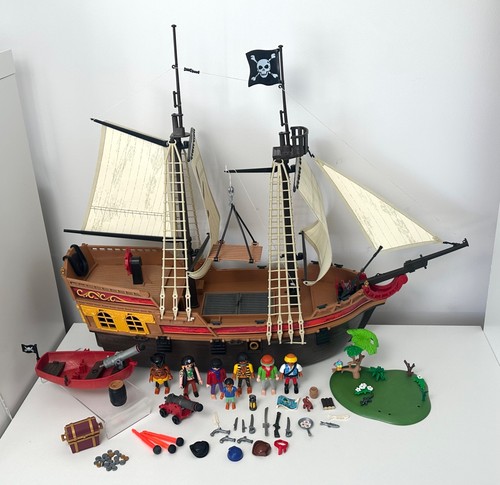Playmobil pirate ship - playmobil,