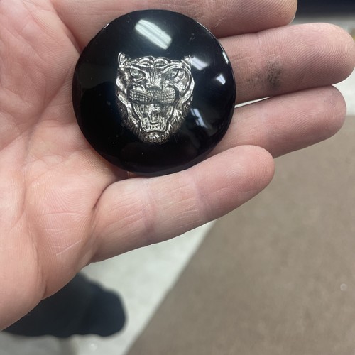Jaguar wheel hub cap badge - wheel,