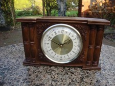 Mantle clock