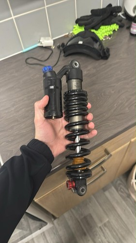 Dnm rear shock fits - dnm,