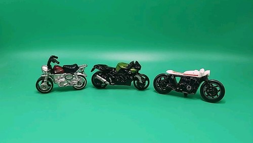 Hot wheels bmw - hot, 1300