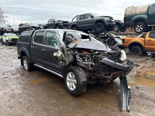 TOYOTA HILUX GEARBOX 5 SPEED