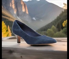 Clarks UK size 5 D /EU 38