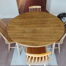 Cottage Style Round Table And