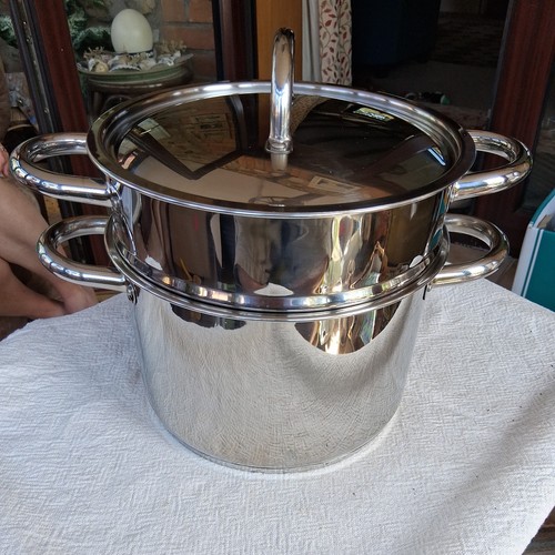 The professional cookware - the,
