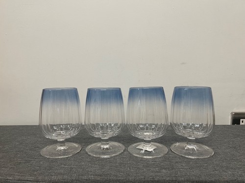 Next set blue - set, rimmed