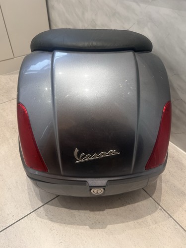 Vintage vespa rear - top, box