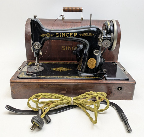 Singer sewing machine - 99,
