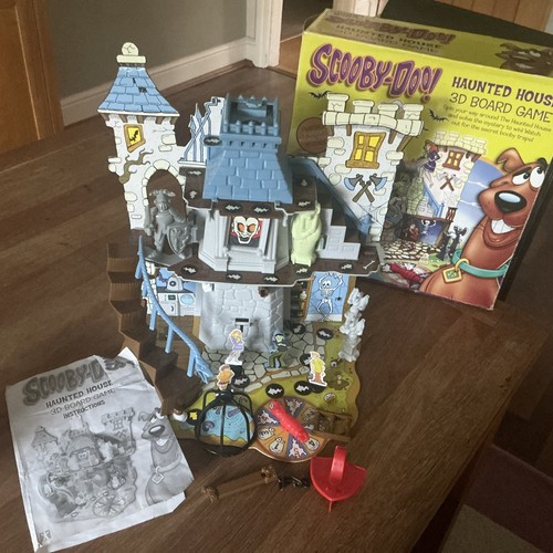 Scooby doo haunted house 3d - house,
