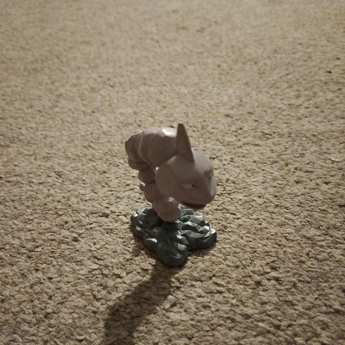 Original onix pokemon figure - original,