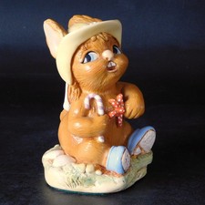 PENDELFIN RABBIT FIGURINE ROCK