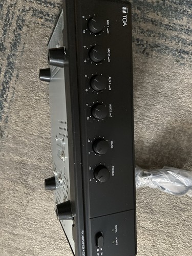 Toa 230 amplifier - 230,