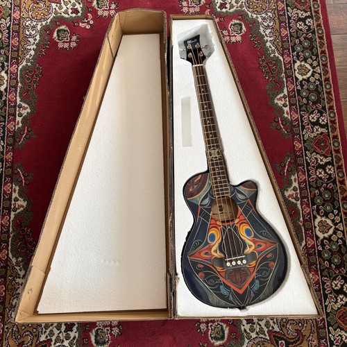 Short scale acoustic bass - short,