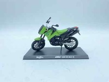 KTM 640 Duke II Model Motorcycle Green - Scale 1:18