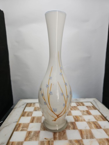 White glass stem - vase, with