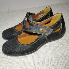 Loretta Leather Mary Janes