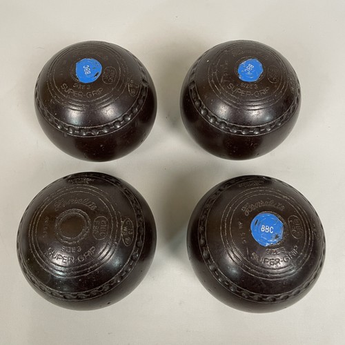 Set four henselite - set,