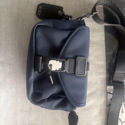 Tumi alpha bravo - bravo, flap