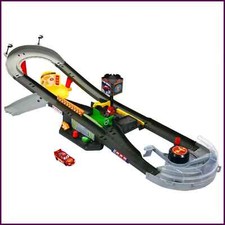 Disney Pixar Cars Track Set Action Speedway Racer Lightning McQueen Vehicle Toys